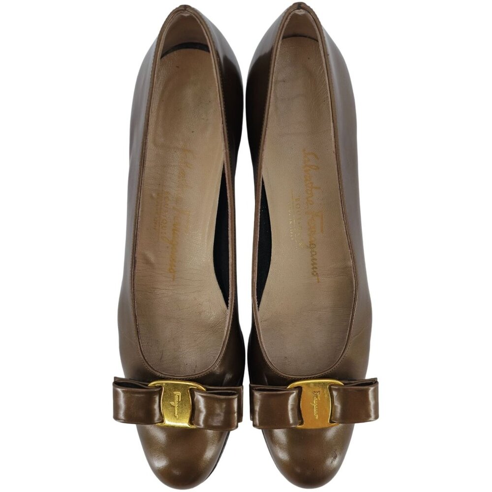 Vintage Salvatore Ferragamo Bronze Vara Bow Pumps Womens 8.5 Dress Shoes Italy - Picture 11 of 13